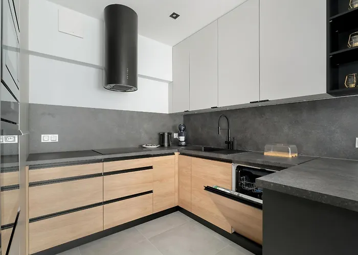 Nowoczesny Z Parkingiem W Sasiedztwie Starego Zoo By Renters